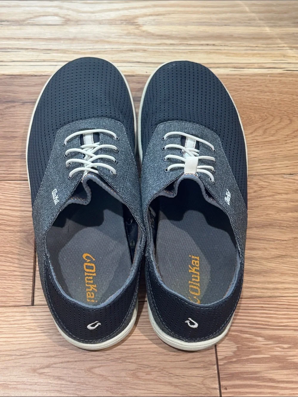 OluKai | Nohea Moku Men's Casual Slip On Boat Shoes Size 9.5 Gray/Black
